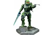 DARK HORSE COMICS Halo Infinite: Master Chief Grappleshot PVC Statue, 10 inches, Green