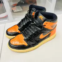 在飛比找蝦皮購物優惠-Air Jordan 1 摳碎3.0 shattered b