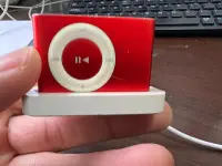 在飛比找Yahoo!奇摩拍賣優惠-iPod shuffle2代 蘋果小夾子mP3，未拆未修，一