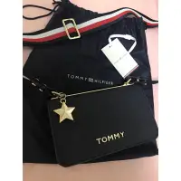 在飛比找蝦皮購物優惠-二手👜百貨款Tommy Hilfiger 斜背小包