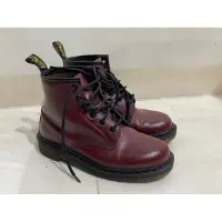 在飛比找蝦皮購物優惠-Dr.martens 101 6孔 短靴 23.5cm 櫻桃