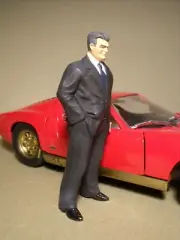 1/18 FIGURE FERRUCCIO LAMBORGHINI SF VROOM PAINTED FOR KYOSHO AUTOART