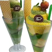 Ice Cream Sundae ~ Assorted