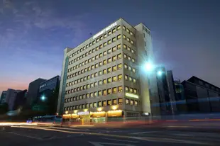 東大門峰會飯店The Summit Hotel Dongdaemun