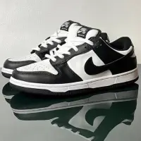 在飛比找蝦皮購物優惠-NIKE SB 耐克 SB DUNK LOW PRO 熊貓