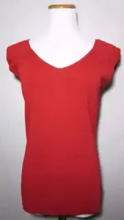 NWT ANN TAYLOR Loft Sz M Red V-Neck Rayon/Nylon Sweater Shell Top