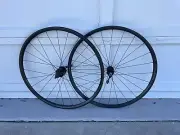 Specialized Axis Elite 700c wheelset centerlock QR