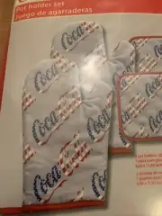Coca-Cola Coke 4 Piece Set Oven Glove Mitten Pot Holder