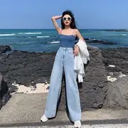 Light Shirt / Knit Camisole Top / High-Waist Wide-Leg Jeans Jeans - Light Blue - L
