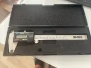 Cen-Tech 6”/ 150mm Digital Caliper with Hard Case Model 98563 TESTED