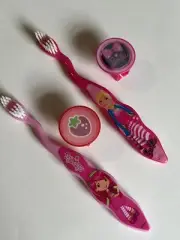 Barbie And Strawberry Shortcake Set Pink Toothbrush And Holder New