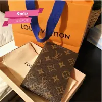 在飛比找蝦皮購物優惠-現貨+免運 LV Monogram 原花字紋 護照夾 護照套