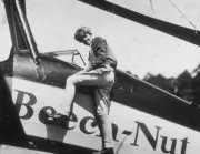 Amelia Earhart American Aviation Pioneer Amelia Earhart Old Photo 35