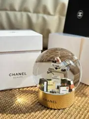 CHANEL BEAUTE Beauty VIP Novelty Gift N°5 Snow Globe 2021 Christmas *Limited*