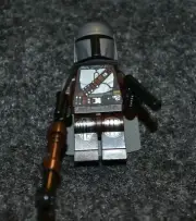 The Mandalorian w/ Handgun and Blaster ~ Minifigure ~ Star Wars ~ NEW Lego