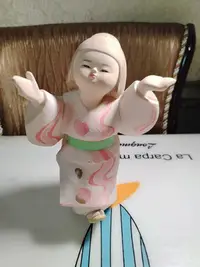 在飛比找Yahoo!奇摩拍賣優惠-日本帶回博多人形陶胎女娃娃超級可愛有些小臟品相見圖