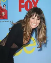 BEAUTIFUL LEA MICHELE GLEE SCREAM QUEENS 8X10 PHOTO