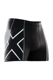 CLEARANCE!! 2XU Mens Compression 1/2 Shorts - Black/Silver