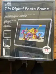 TDE Systems 7 inch Digital Photo Frame/Clock/Video/Mp3 Player With Remote