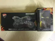 1/12 Minichamps Valentino Rossi Ducati Valencia Test 2010 Bike and Figurine