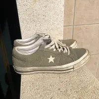 在飛比找蝦皮購物優惠-converse one star 軍綠色 25cm