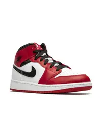 在飛比找Farfetch優惠-Air Jordan 1 Mid "Chicago 2020