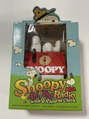 Vintage Snoopy AM/FM Radio With Q/A Alarm Clock , Rare! Knotts Berry Farm