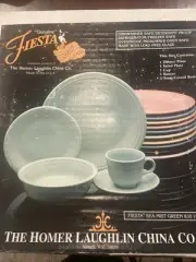 Fiesta Sea Mist Green 5 Piece Place Setting Fiestaware Retired Seamist F109 Box