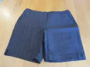 Womens Greg Norman Golf Shorts, NWT, 16