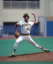 Pitcher Larry McWilliams of the Pittsburgh Pirates pitches durin - 1983 Photo 2