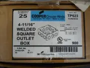 COOPER Crouse-Hinds TP523 4-11/16" SQ Outlet Box Welded 1/2 & 3/4 PK Of 25