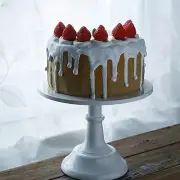 European Style White Metal Cake Stand Round Anti Slip for Weddings Parties