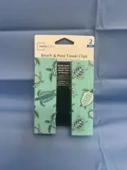 Beach and pool towel clips