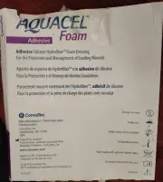 Aquacel Foam 17.5x17.5CM / 7"X7" Adhesive 10 CT New Damaged Box Sealed/26