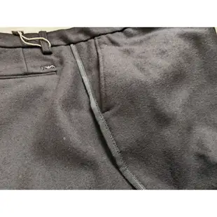 EMPORIO ARMANI全新真品羊毛混紡厚絨布側面飾條黑色休閒褲/西裝褲(32號)--1.8折出清(不議價商品)