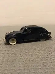 Brooklin BRK7 Chrysler Airflow 1934 4 door sedan 1:43 MIB
