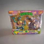 Teenage Mutant Ninja Turtles Leonardo Vs Rocksteady Figure 2021 Playmates