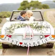 Paperboard Rustic JUST MARRIED Wedding Banner