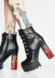 [Lamoda] Hustler Platform Boots