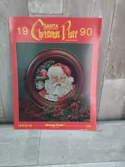 Stoney Creek Collection: SANTA CHRISTMAS PLATE Cross Stitch Leaflet #32 - VGUC