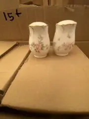 mikasa salt and pepper shakers