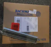 BACHMANN - E-Z TRACK 9” STRAIGHT TRACK - BULK (50 Pcs) - GRAY/ SILVER