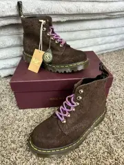 Doc Martens US 8/UK 6 - 101 MADE IN ENGLAND HARDWARE SUEDE ANKLE BOOTS (BROWN)