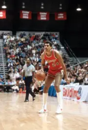 Reggie Theus of the Chicago Bulls 1980's Basketball photo 2