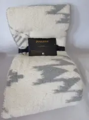 Pendleton Icon Sherpa Throw Blanket 50" X 70" Grey Cream Plush Aztec Warm