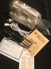 VTG GENERAL ELECTRIC GE M24 Coffee Almond 3-speed MIXER BEATER New in Box MIB