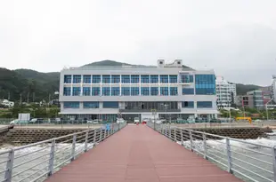 鬆亭濱海度假村Songjeong Marina Resort