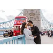 Save 5.00%! Private Professional Photoshoot Outside Tower Bridge in London