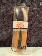 Real Techniques Blend + Blur BASE All Over Brush (Face, Neck, Body) (#01744) NIB
