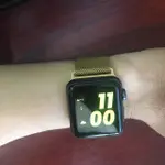 黃色金屬蘋果手錶錶帶